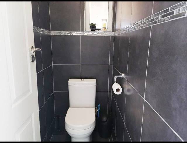 2 BEDROOM APARTMENT RENTED IN HUMEWOOD